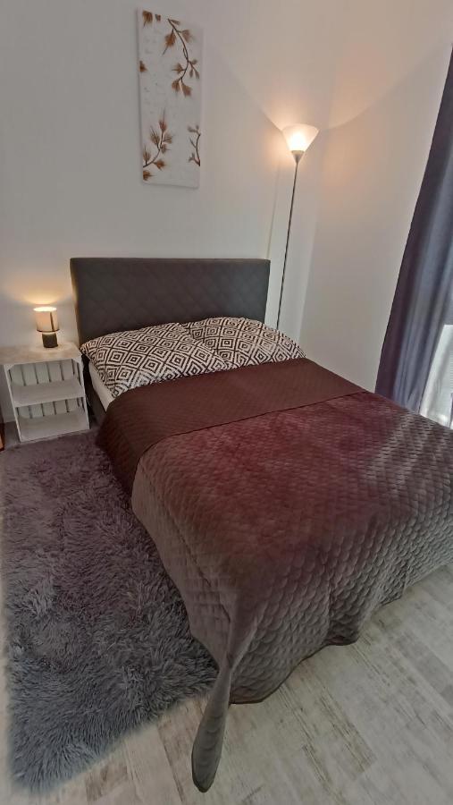 Apartament Na Kruczej Lubiń Eksteriør billede